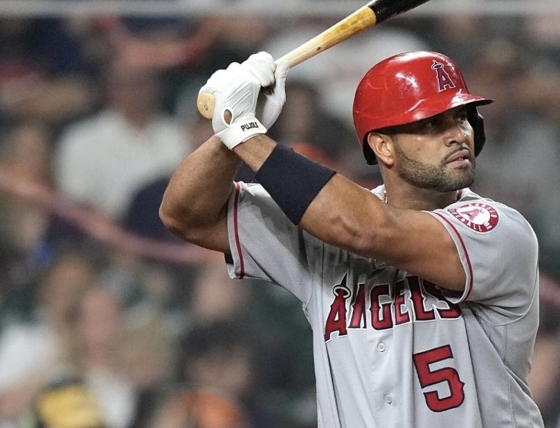 Video: Albert Pujols 700 HR