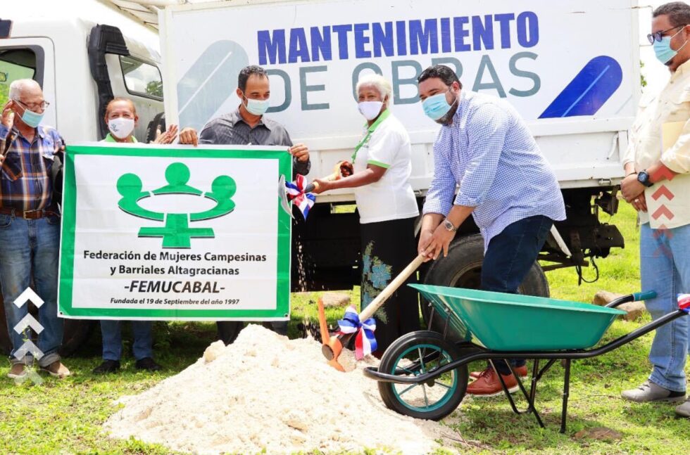 Alcald A De Hig Ey Da Primer Picazo Para La Construcci N De Una Escuela