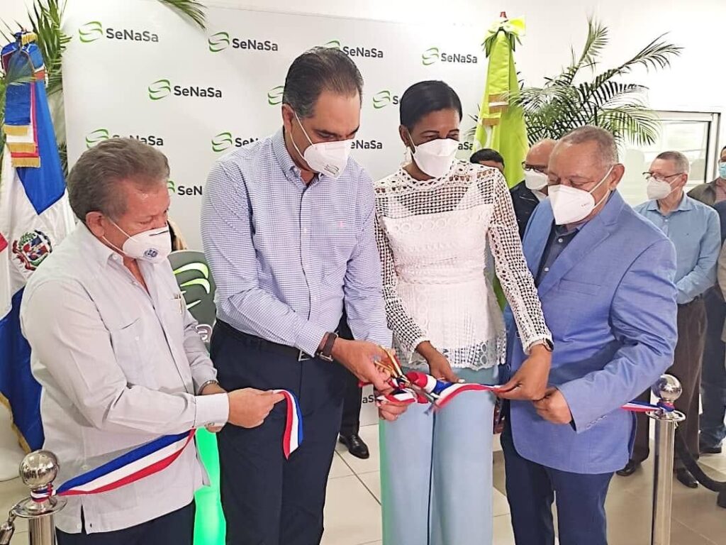 Senasa inaugura centro de servicios en hospital Higüey