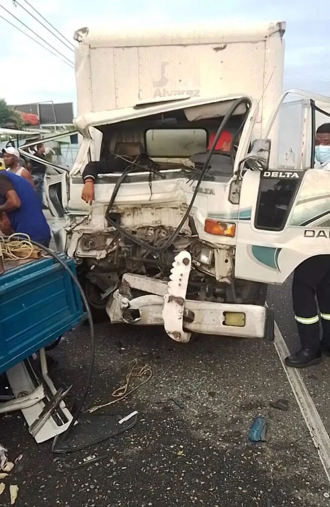 Accidente de transito deja tres muertos en la autovía del Este