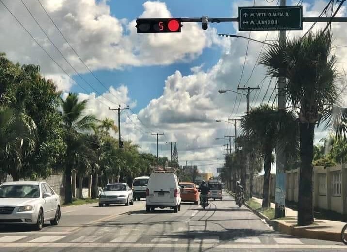 Alcaldía de Higüey informa sobre sincronización por horario de semáforos