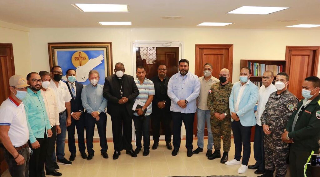  Realizan mesa de diálogo para tratar males que afectan a la Altagracia