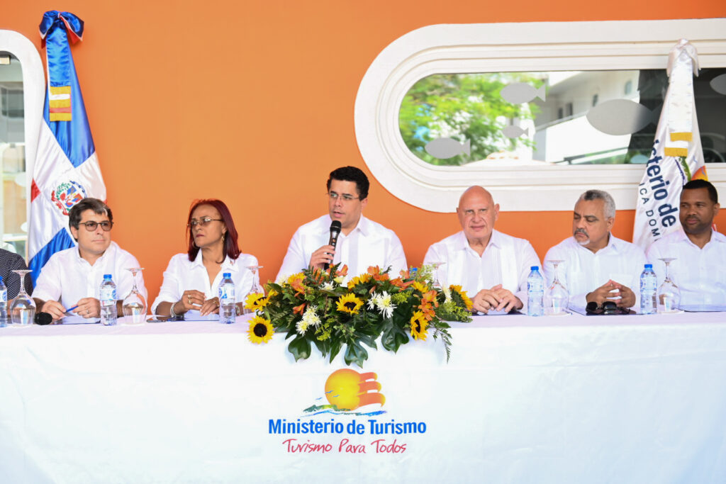 Ministerio de Turismo presenta diseño Pueblo de los Pescadores