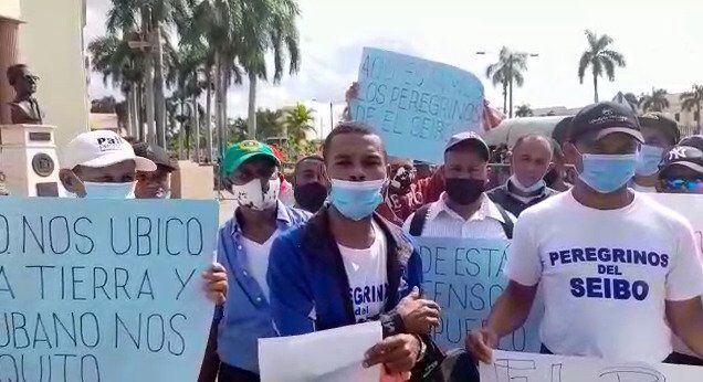 Peregrinos protestan por persecución en su contra