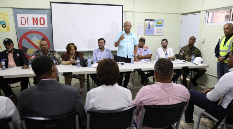 Directores del IAD y el INDRHI