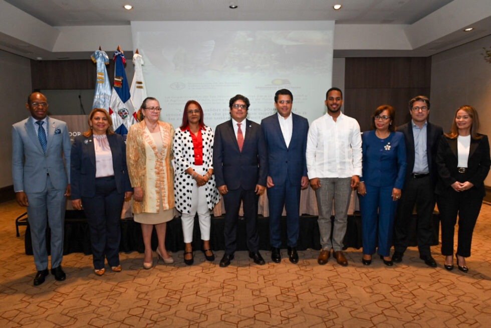 Presentan proyecto de inclusión laboral a favor de mujeres