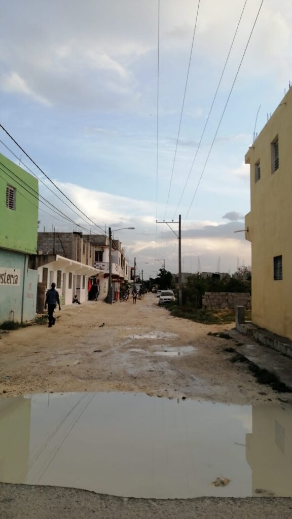 Convocan marcha por mal estado de las calles en fruisa y Bávaro. 